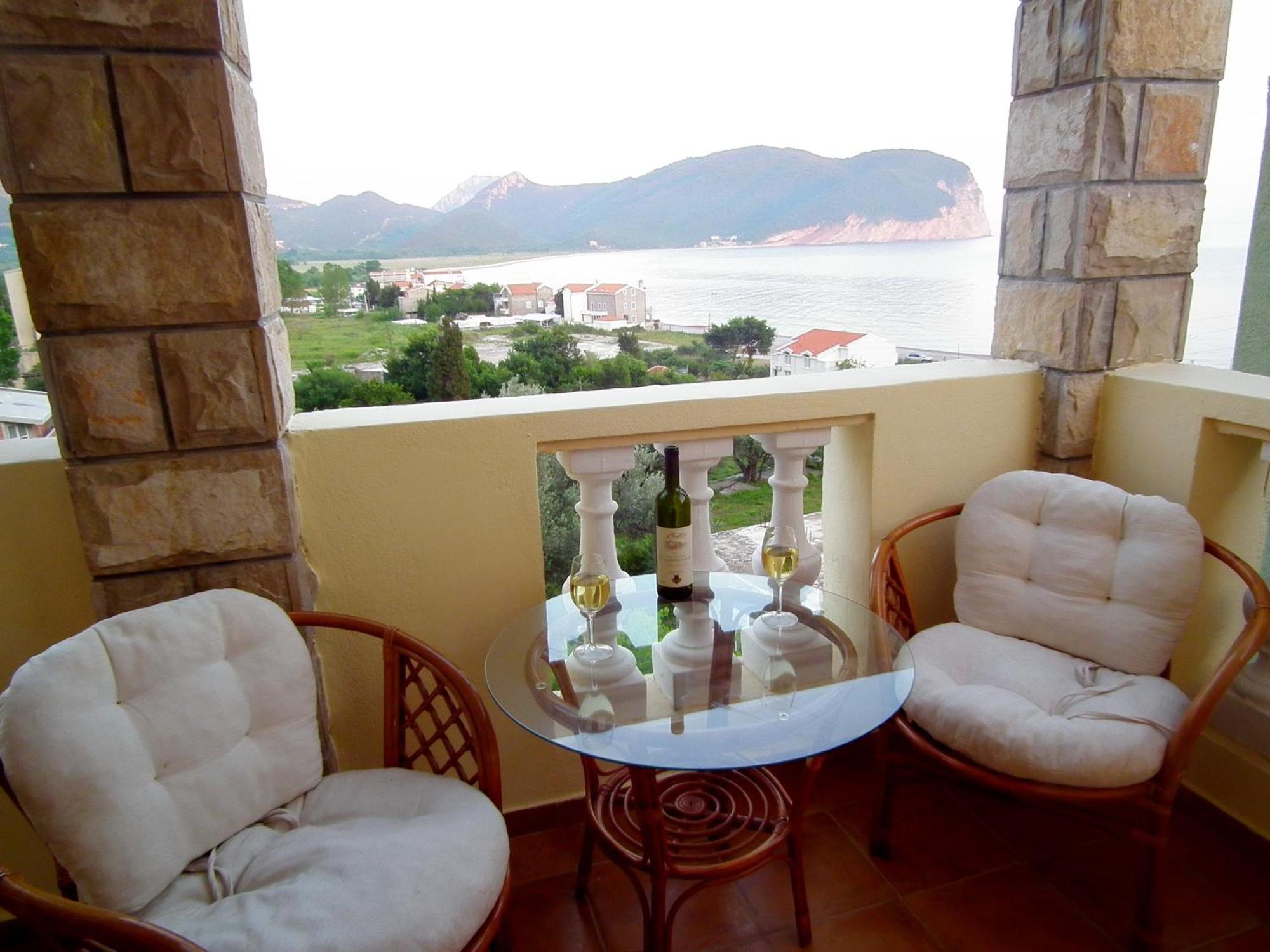 Castellamare Residence Petrovac Extérieur photo
