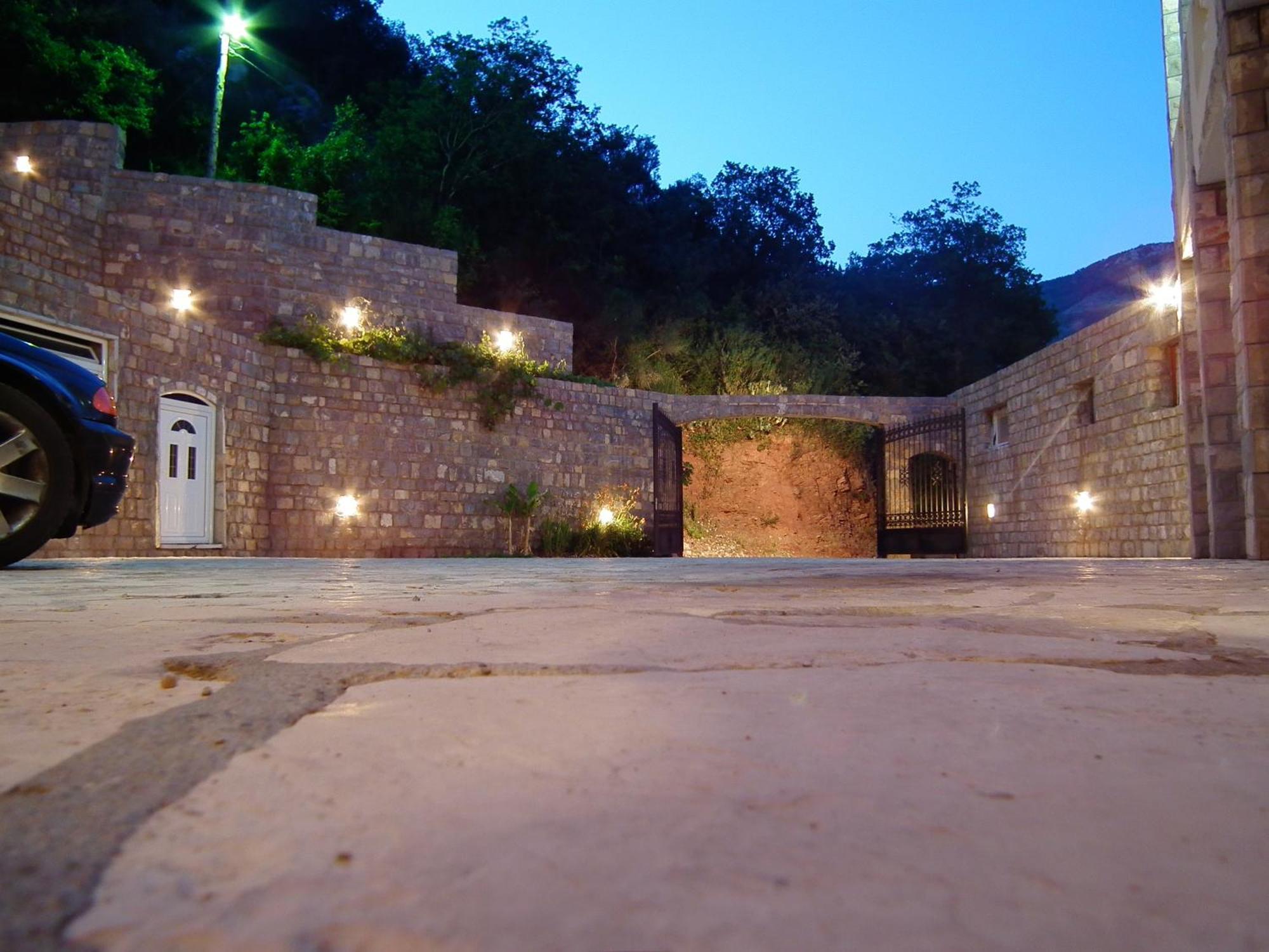 Castellamare Residence Petrovac Extérieur photo