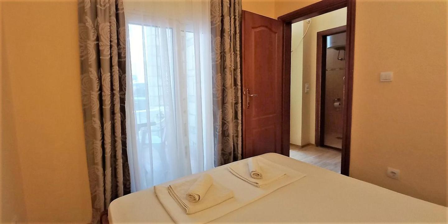 Castellamare Residence Petrovac Chambre photo